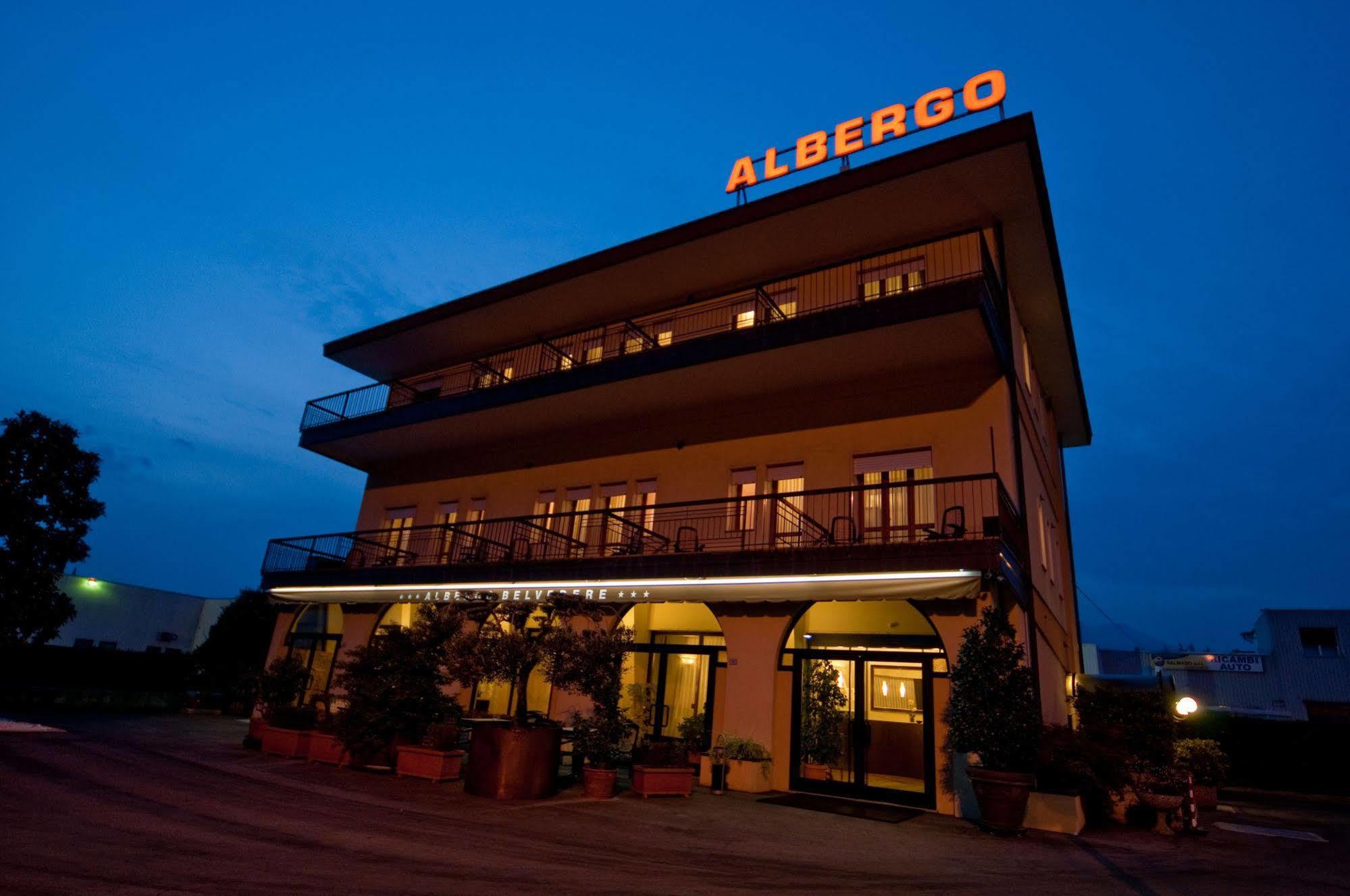 Hotel Belvedere Thiene Bagian luar foto